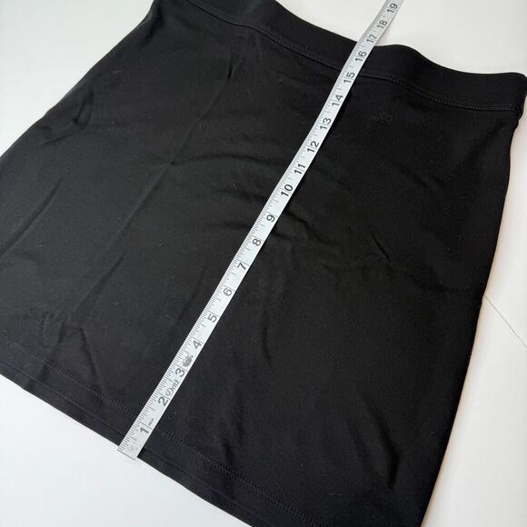 Basic Black Bodycon Mini Skirt – Stretchy Pull-On Skirt Size Small - Picture 3 of 4